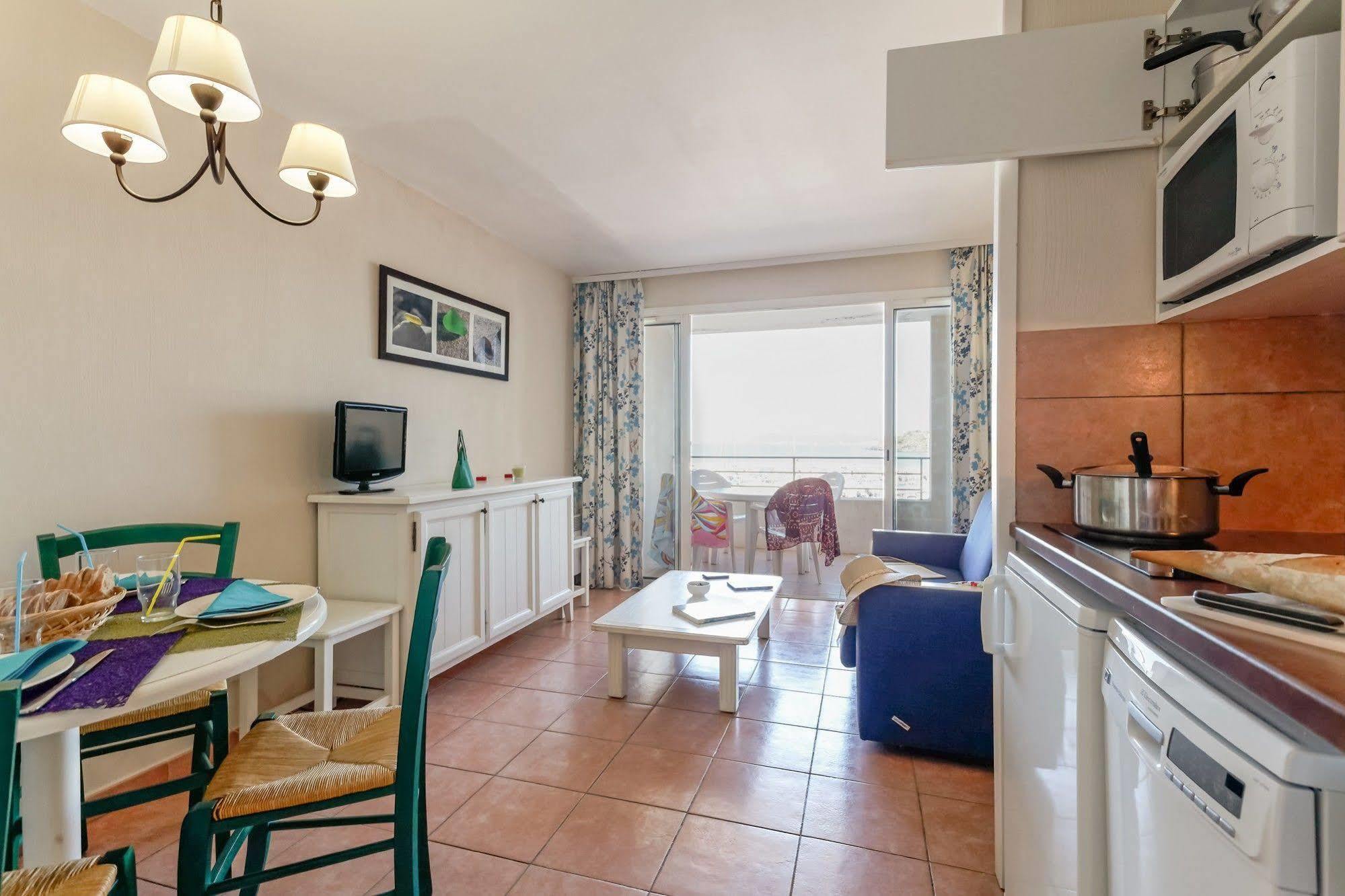 Les Rivages - Appartement Vue Mer Imprenable-Piscine ซิ-ฟูร์-เล-ปลาจ ภายนอก รูปภาพ